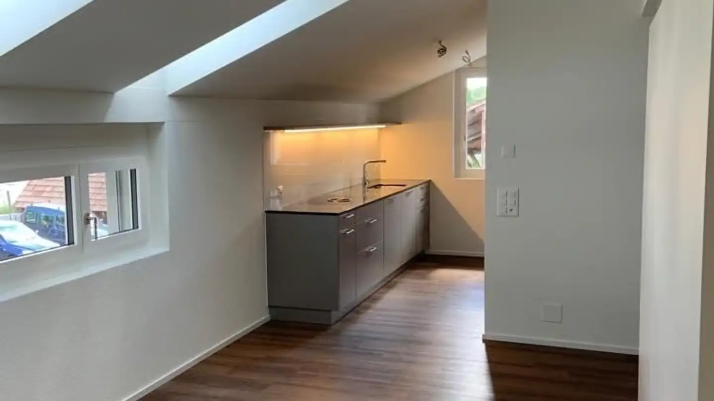 Attic flat for rent - Kempttalstrasse 15a, 8320 Fehraltorf - Photo 2