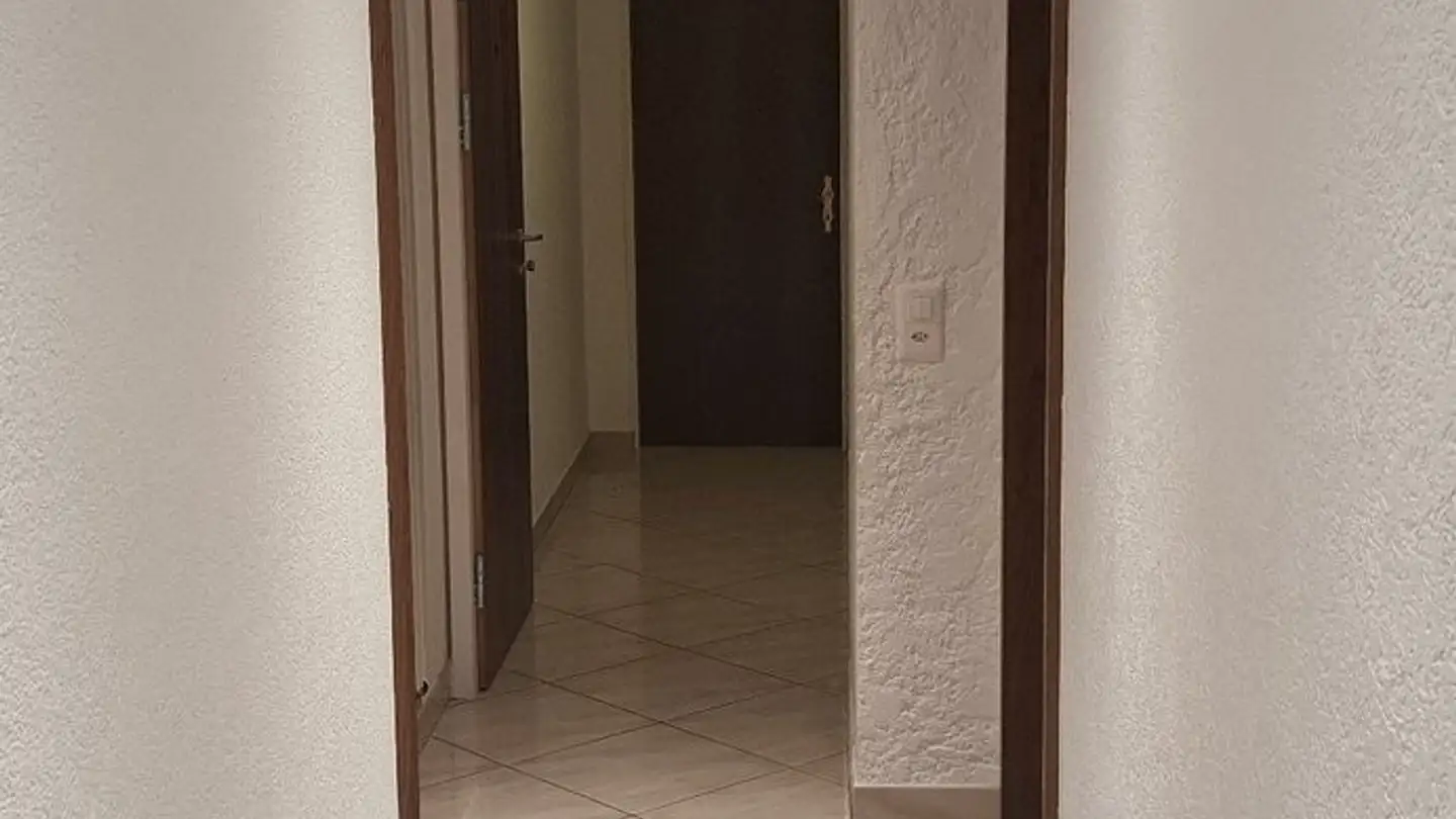 Wohnung mieten - Place du Seize-Mars 2, 2610 St-Imier - Foto 4