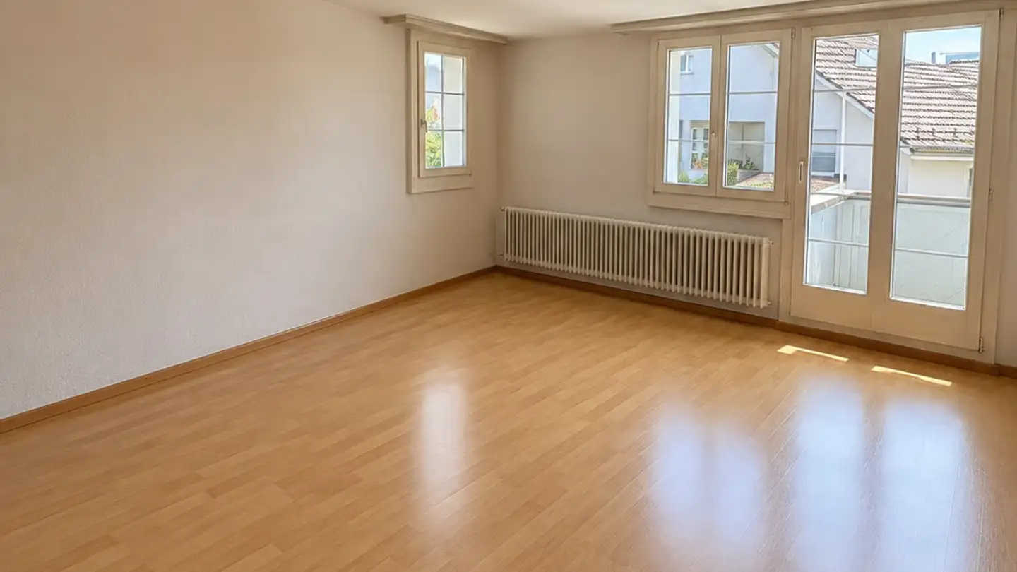 Dachgeschosswohnung mieten - Kreuzstrasse 5, 8303 Bassersdorf - Foto 2