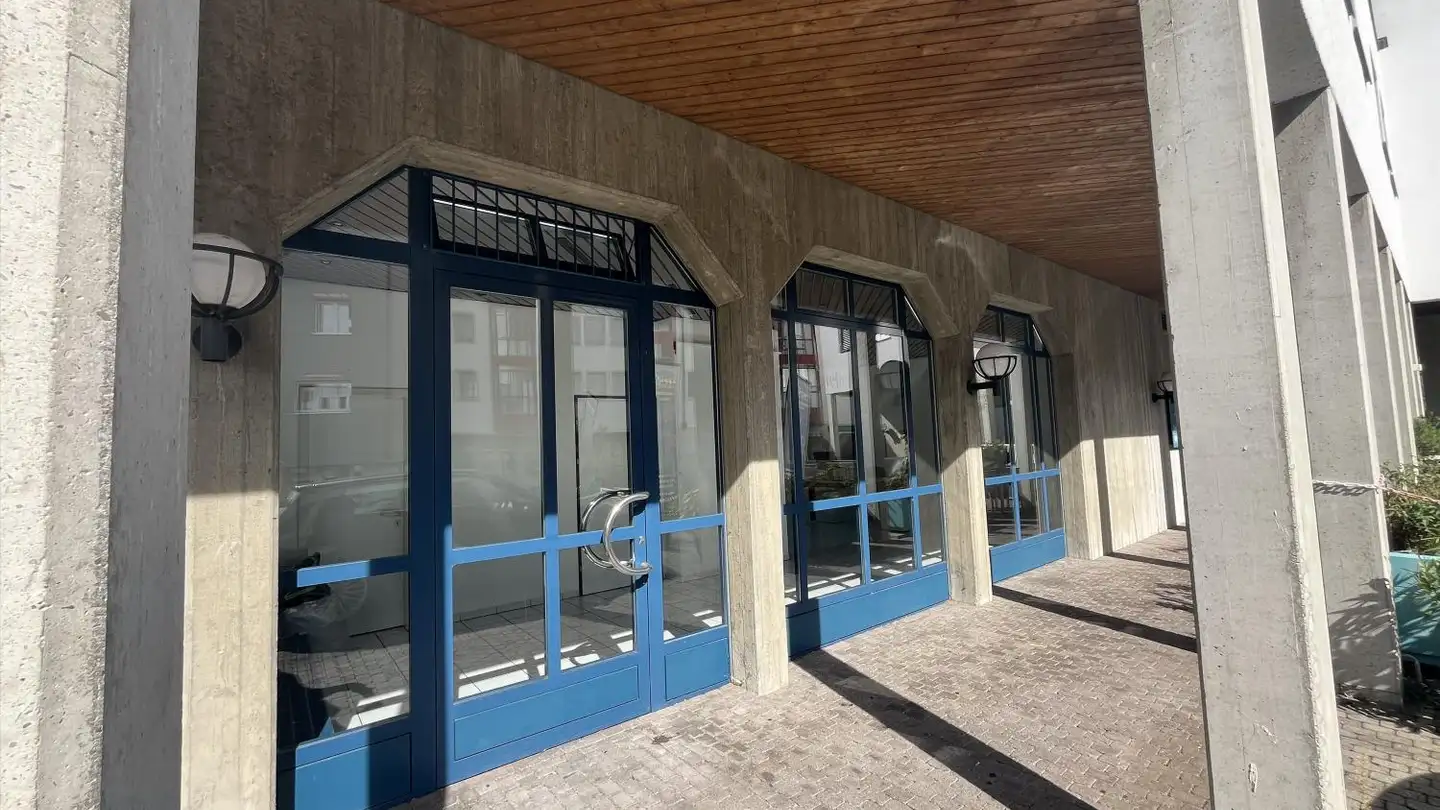 Shop for rent - Wildenstrasse 5, 8212 Neuhausen am Rheinfall - Photo 2