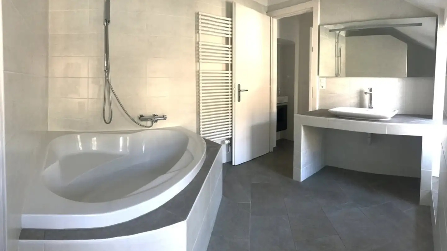 Apartment for rent - Rue Lombarde 7, 1975 St-Séverin - Photo 3