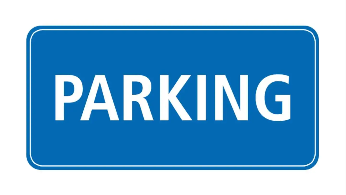 Place de parking extérieure à louer - Route De Vandoeuvres 108, 1253 Vandoeuvres