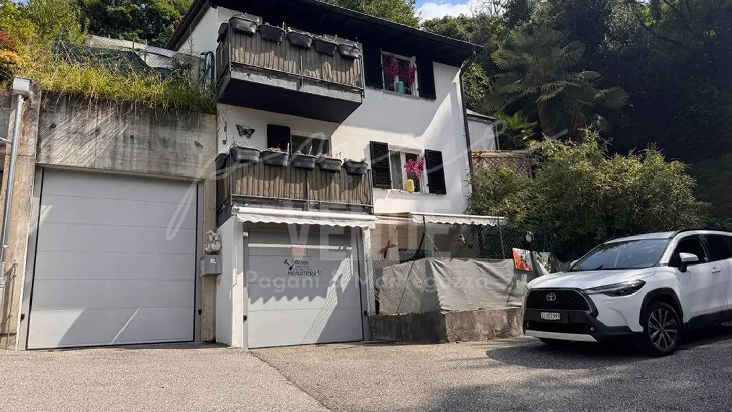 Casa singola in vendita - Via Francesco Chiesa, 6834 Morbio Inferiore - Photo 2