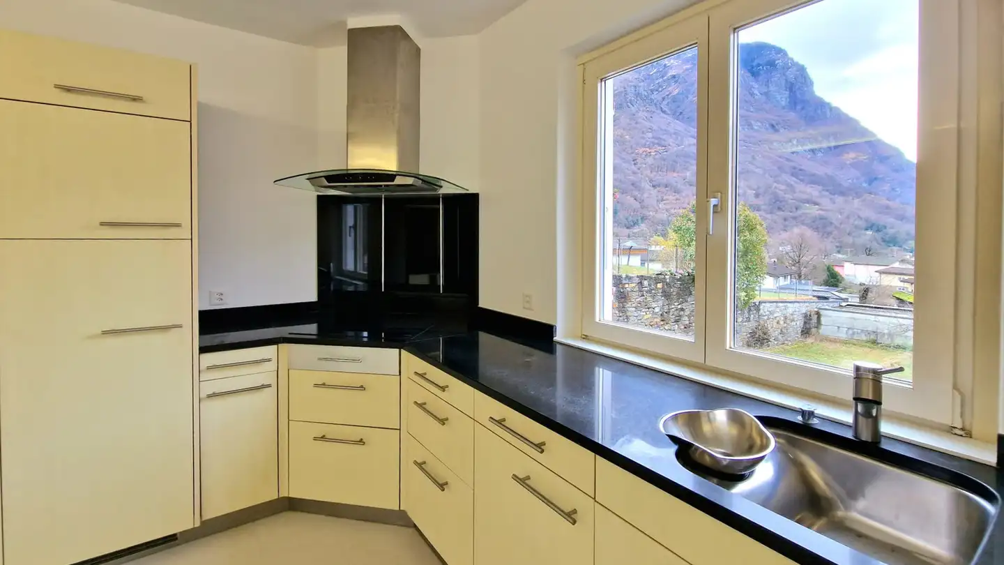 Wohnung mieten - Via Pasquerio 28, 6710 Biasca - Foto 2