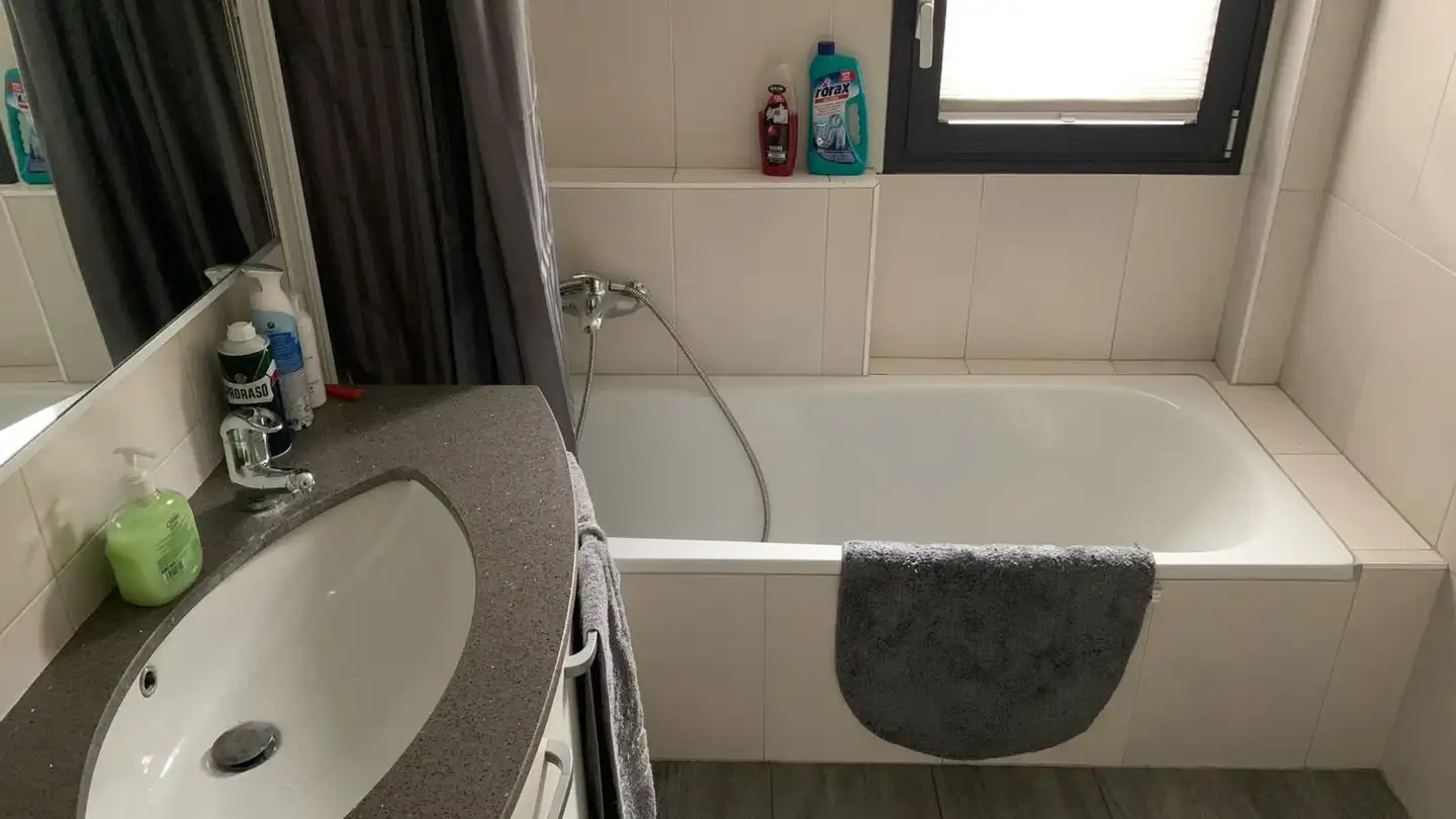 Maison individuelle à louer - Via Centro Sportivo 8, 6572 Quartino - Photo 4