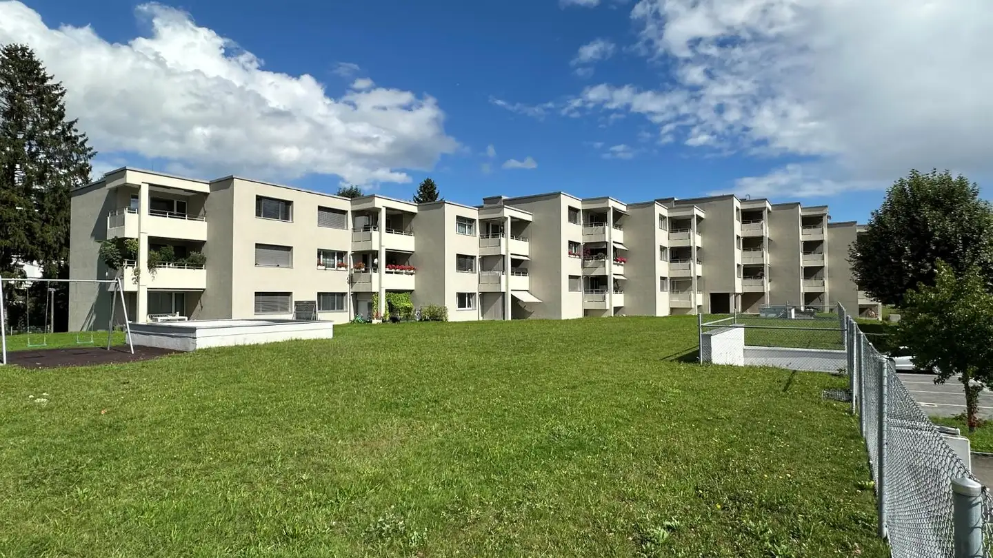 Place de parking souterraine à louer - Neugutstrasse 16, 8102 Oberengstringen