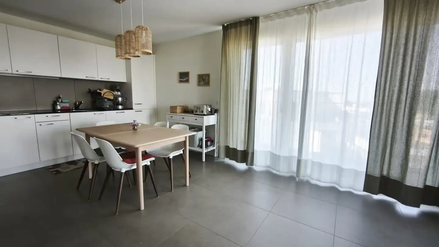 Dachgeschosswohnung mieten - Rue Du Chêne 41, 1020 Renens VD - Foto 2