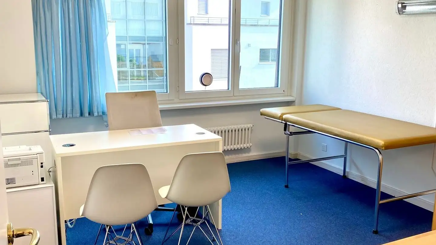 Medical practice for rent - Landstrasse 79, 5430 Wettingen