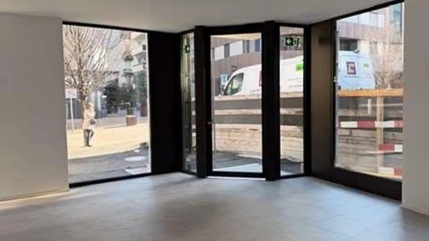 Negozio in affitto - Via San Salvatore, 6900 Paradiso - Foto 2