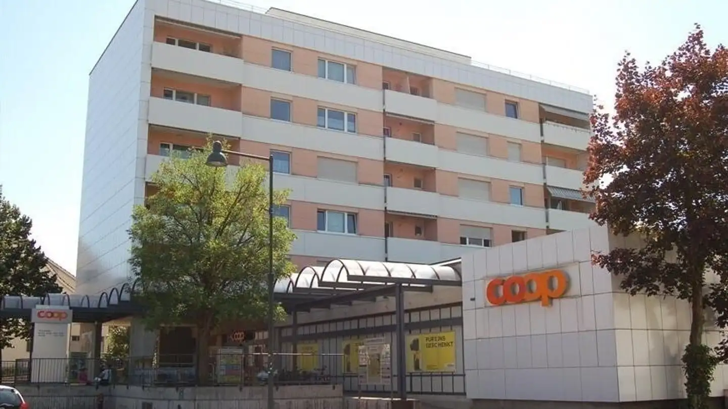 Garage singolo in affitto - Bahnhofstrasse 10, 4106 Therwil