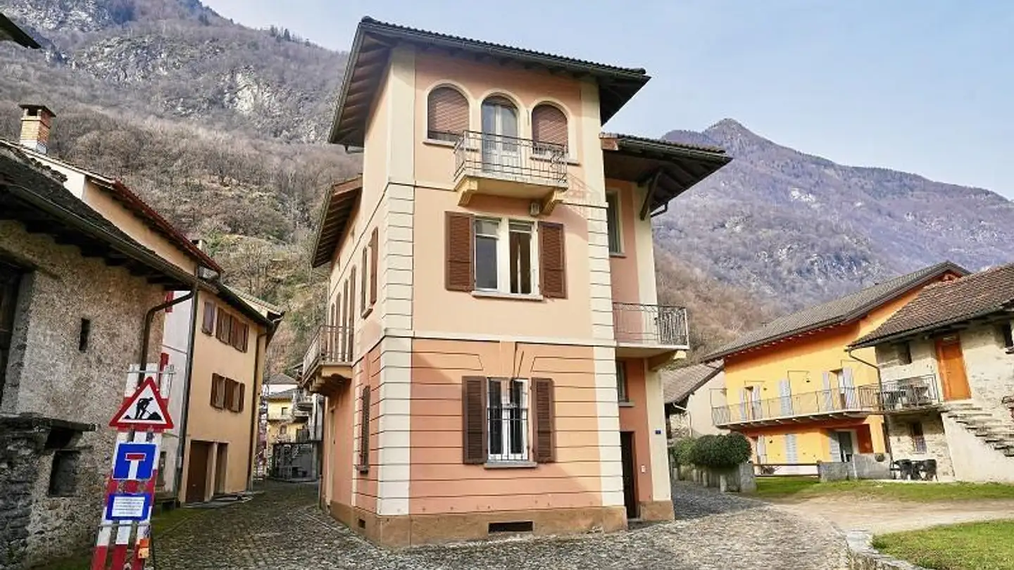 Edificio residenziale in vendita - 6523 Preonzo