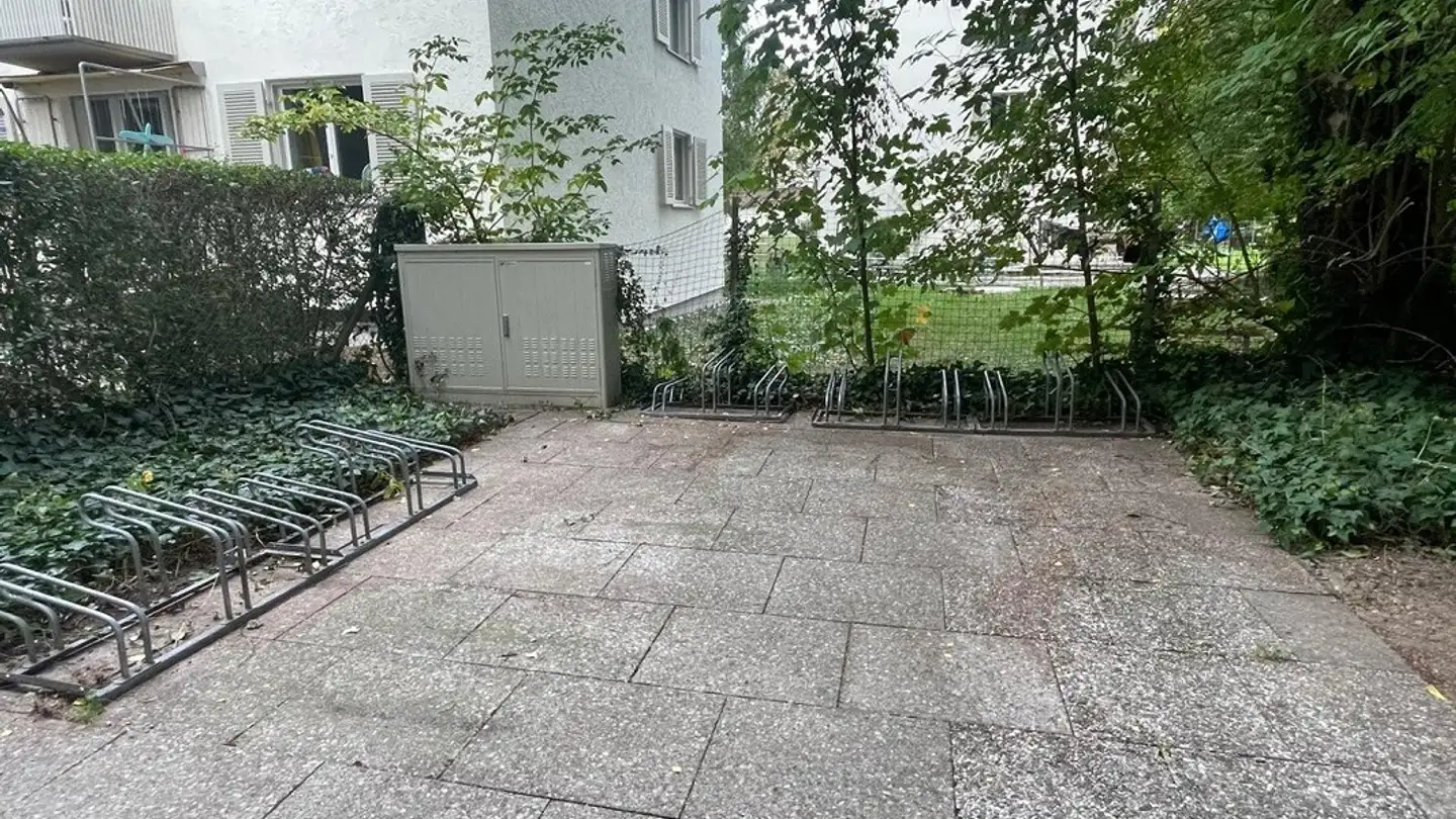 Indoor motorbike parking space for rent - Albisriederstrasse 56, 8003 Zürich