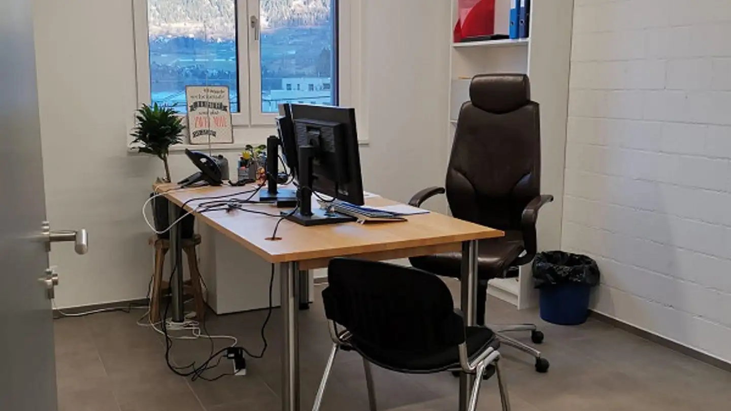 Bürofläche mieten - Bahnhofstrasse 3, 7408 Cazis