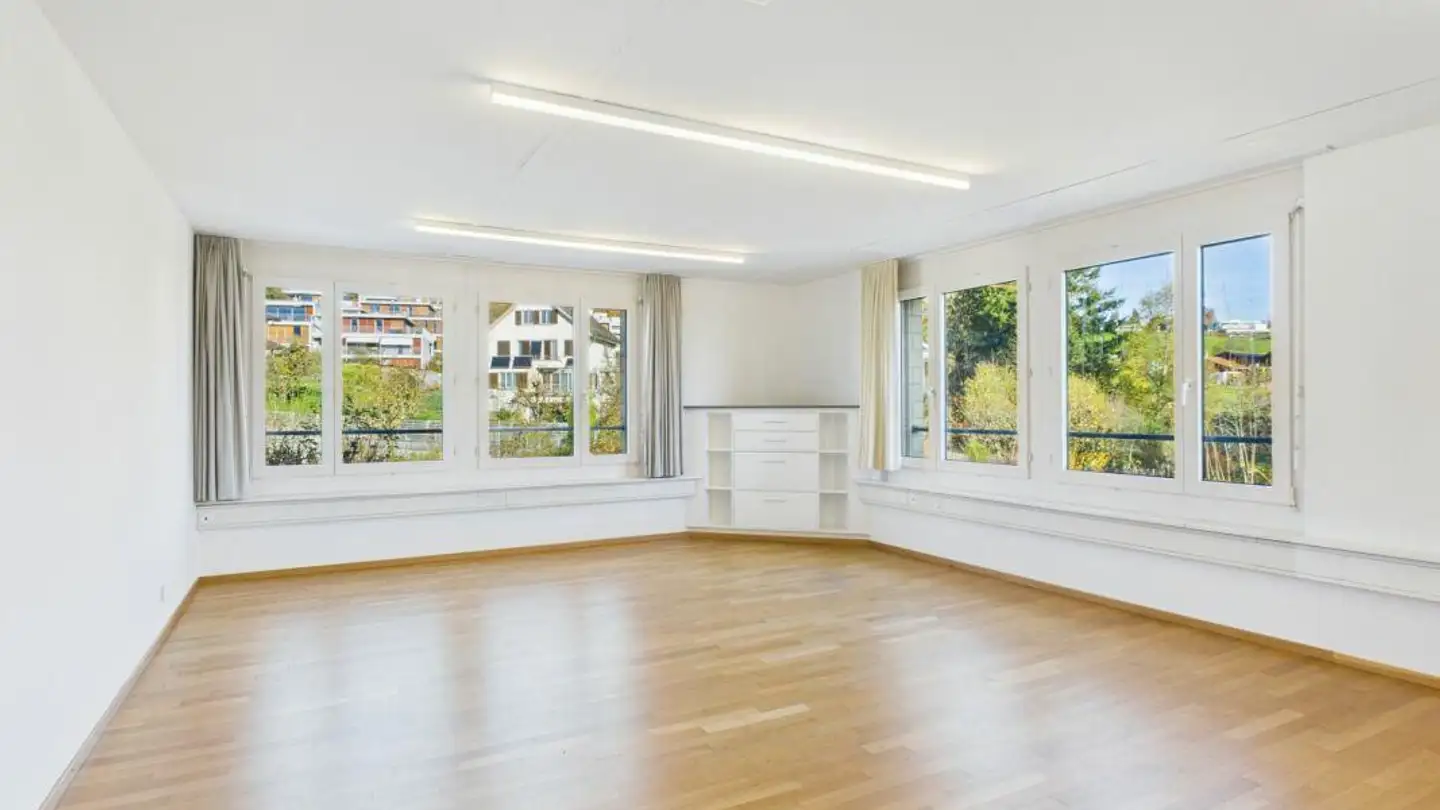 Commerciale in affitto - Huobmattstrasse 5, 6045 Meggen - Photo 2