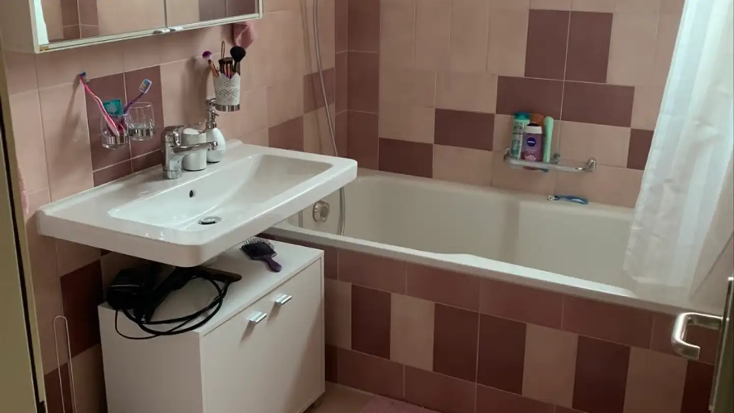 Wohnung mieten - Postrain, 6042 Dietwil - Foto 4