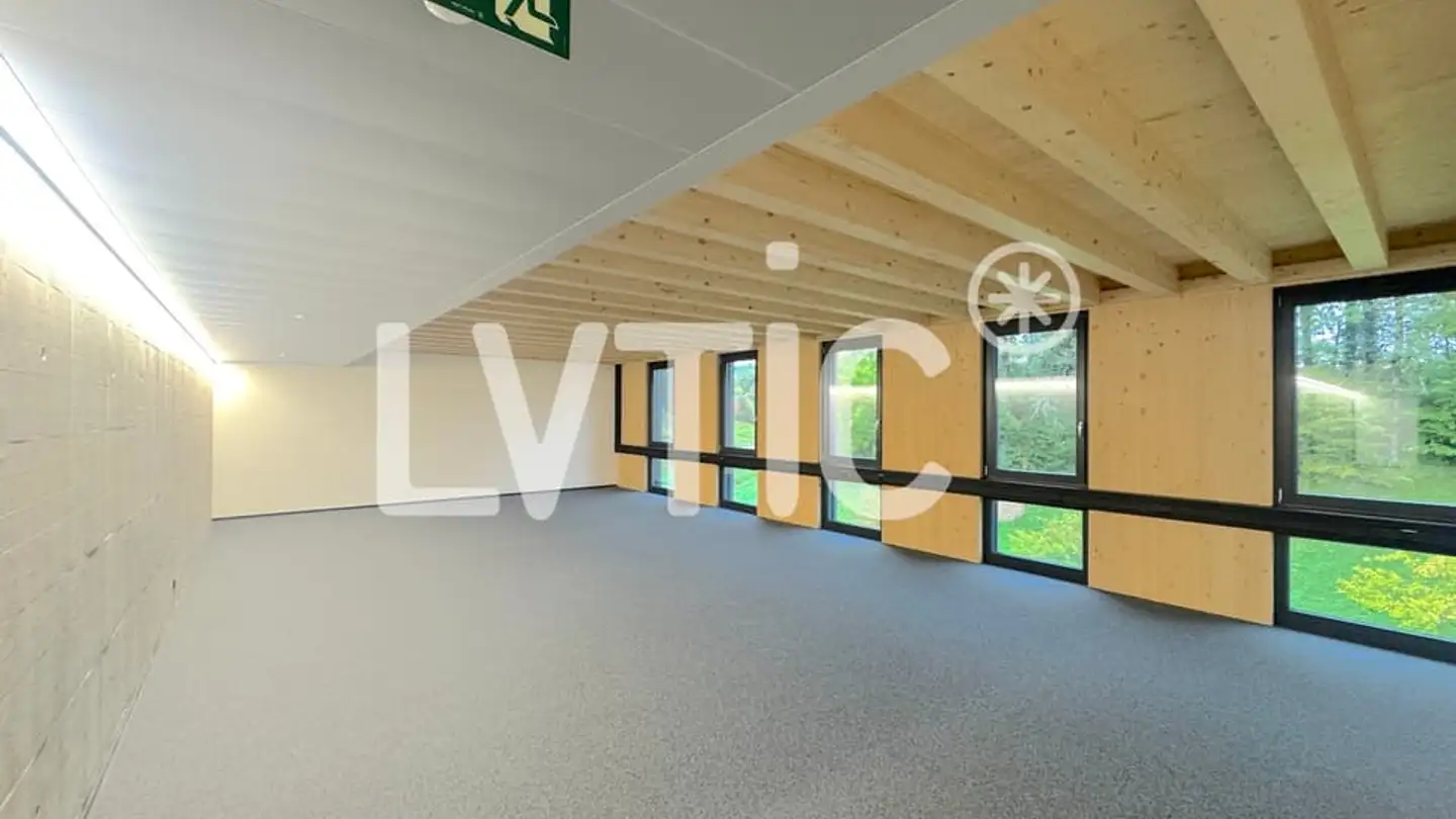 Commercial à louer - 1618 Châtel-St-Denis