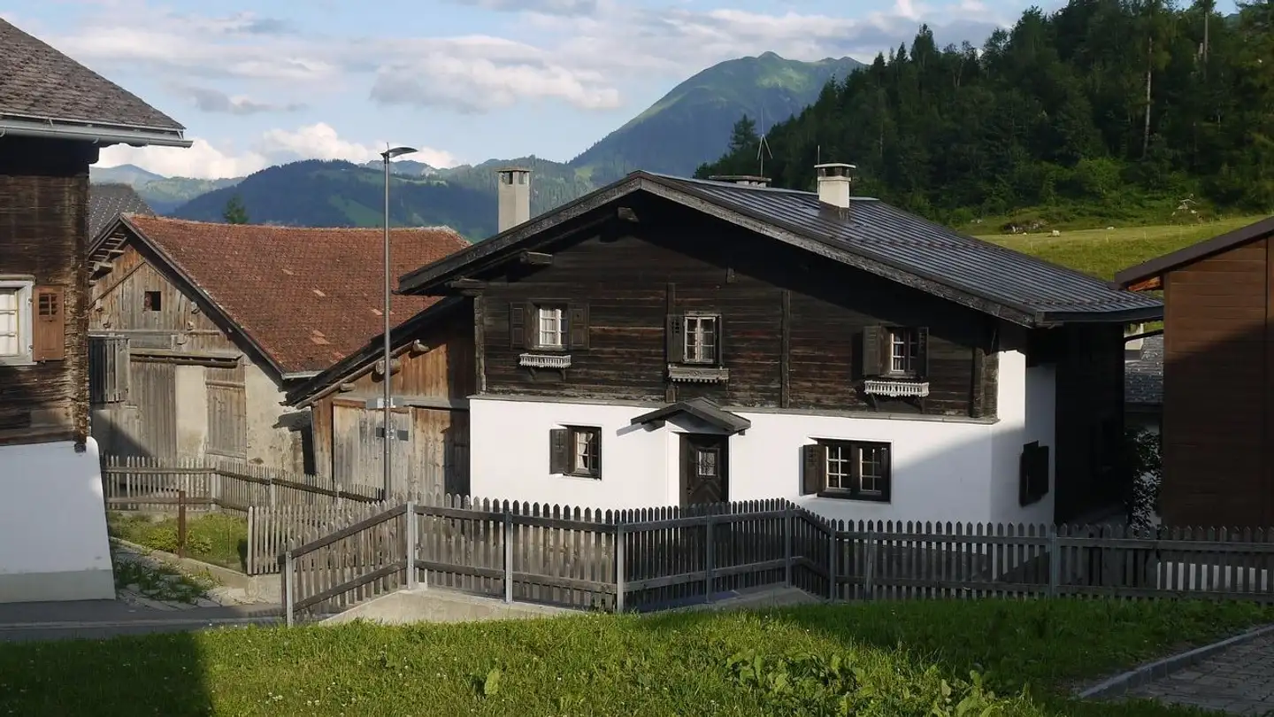 Fattoria in vendita - Via Principala 27, 7153 Falera