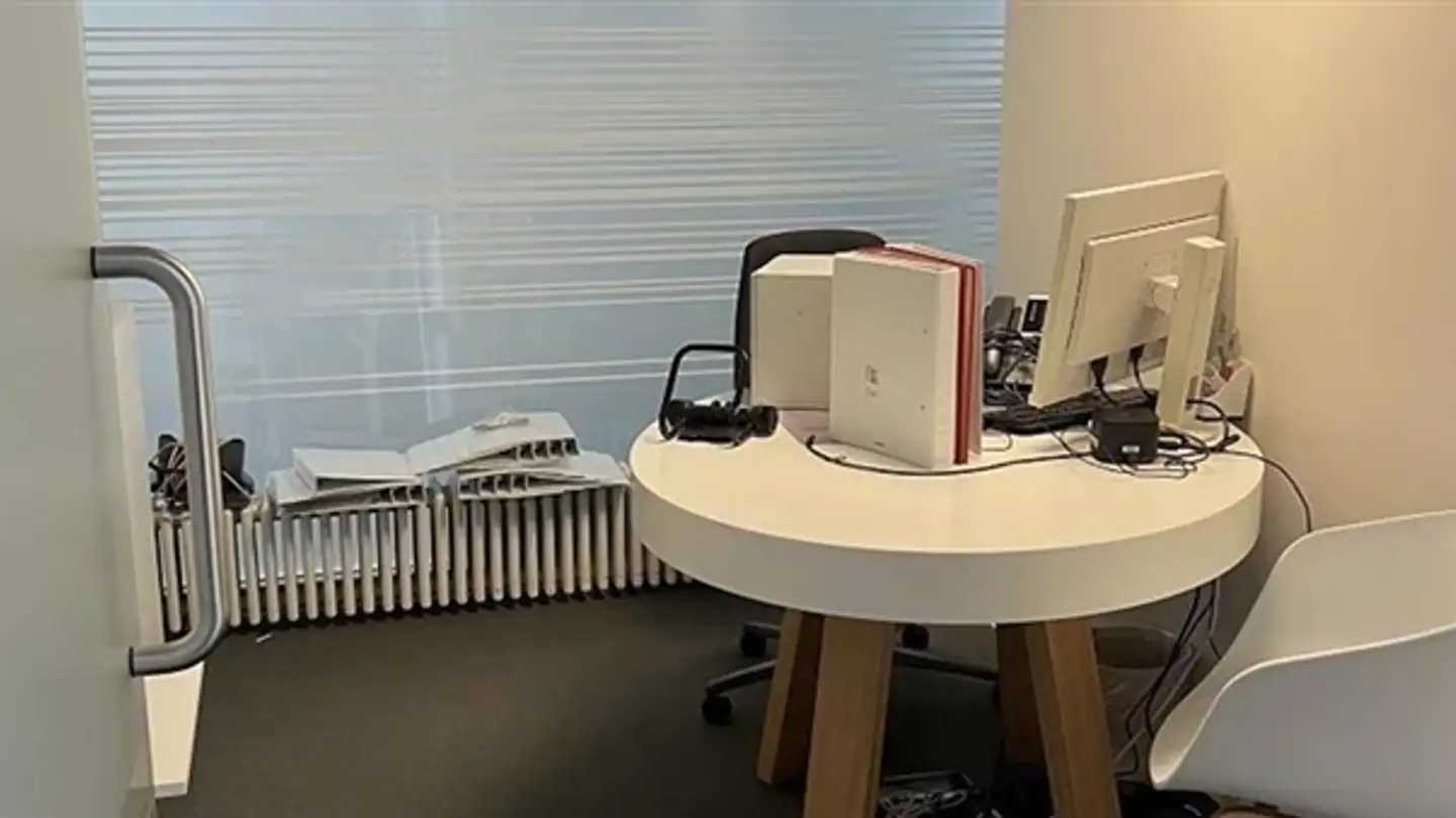 Office space for rent - Avenue Du Crochetan 2, 1870 Monthey - Photo 2