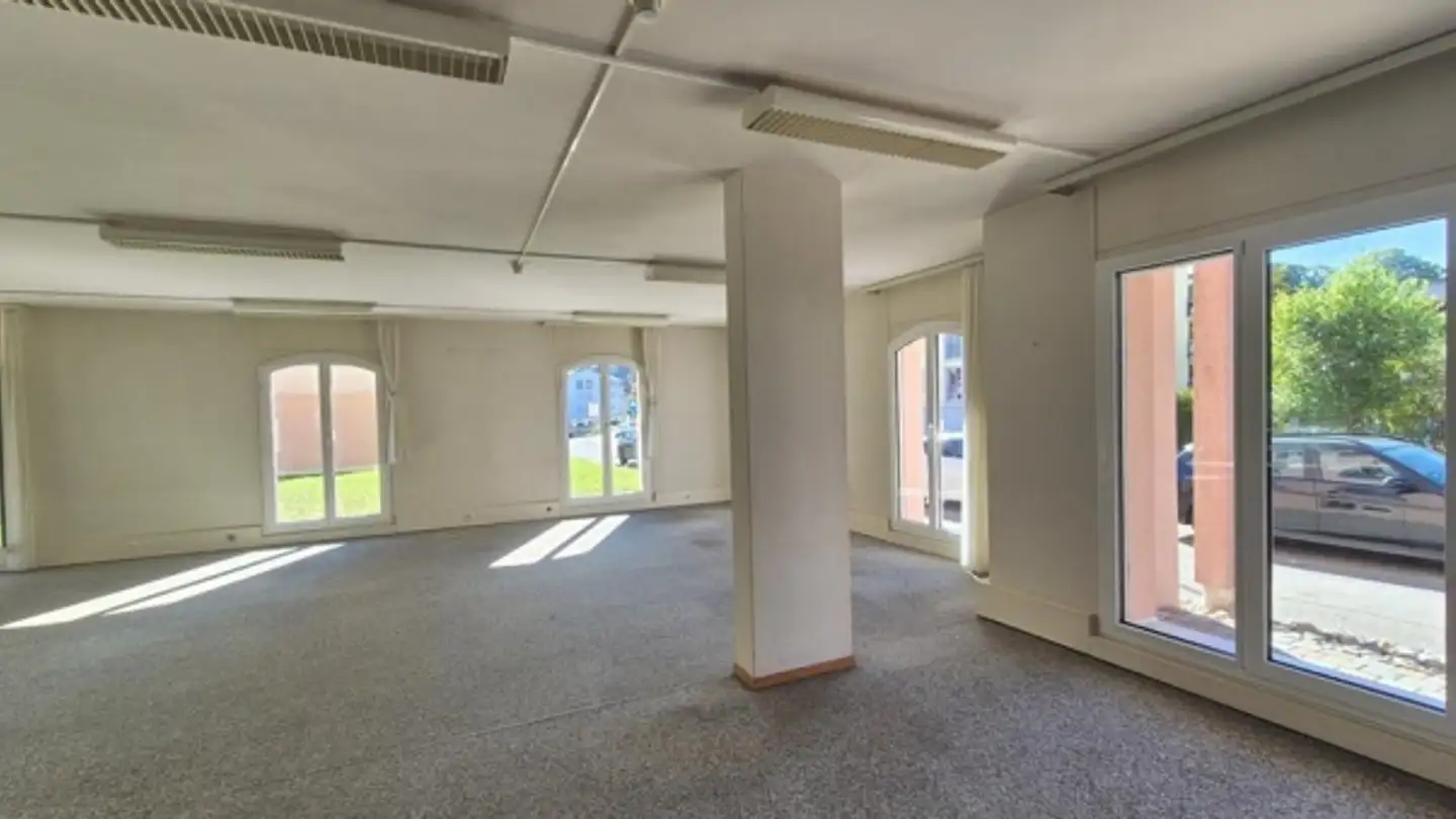 Commercial à louer - Route De Vevey 105, 1618 Châtel-St-Denis - Photo 2