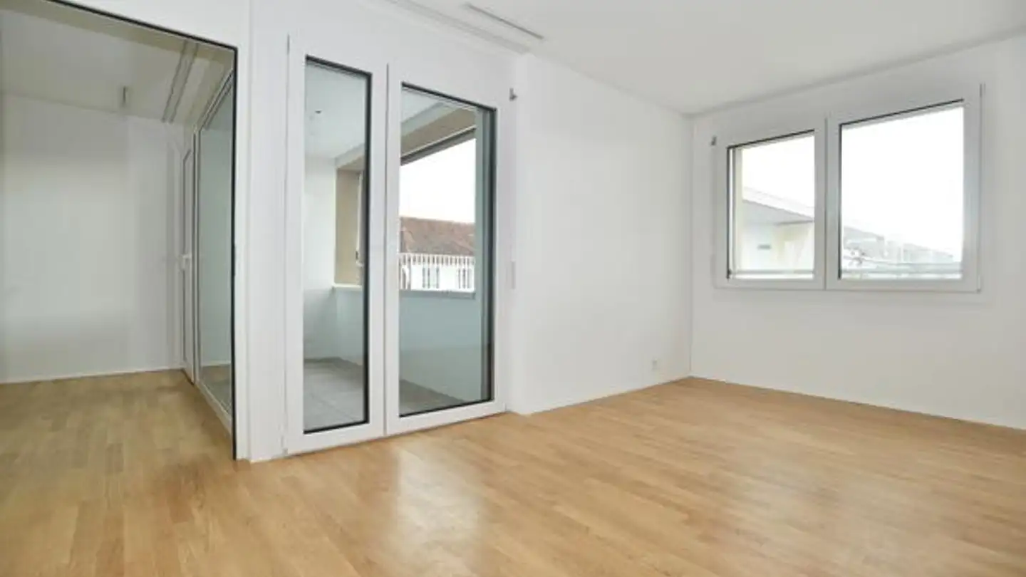 Wohnung mieten - Dorfstrasse 10, 8630 Rüti ZH - Foto 2