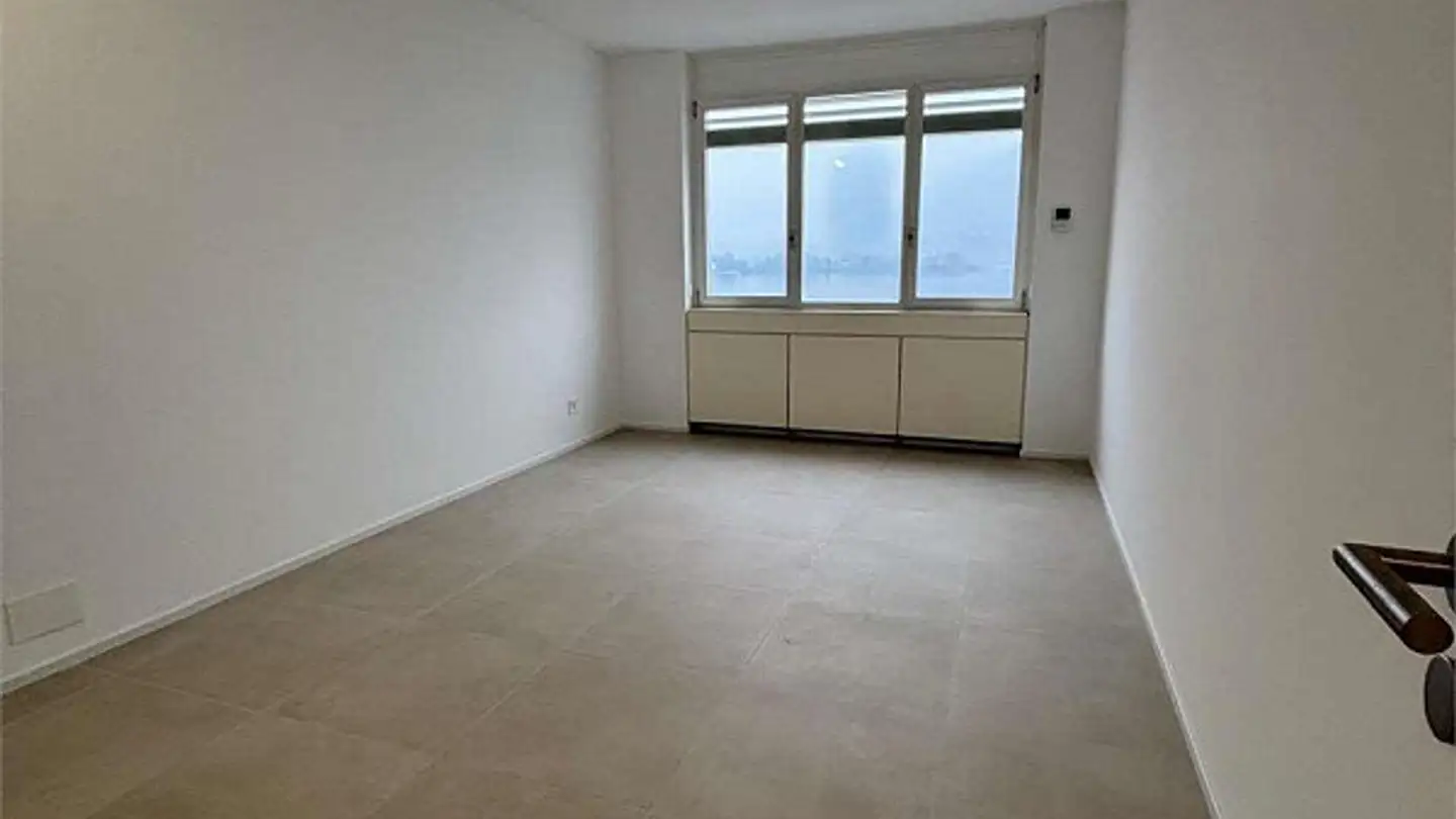 Bureau à louer - 6900 Paradiso - Photo 3