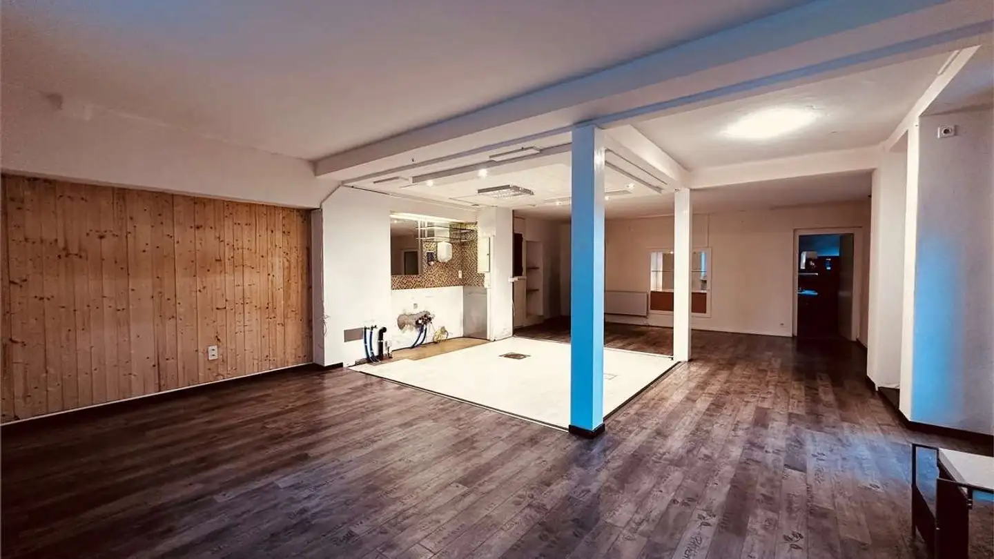 Office space for rent - Piazza Grande 11, 6826 Riva San Vitale