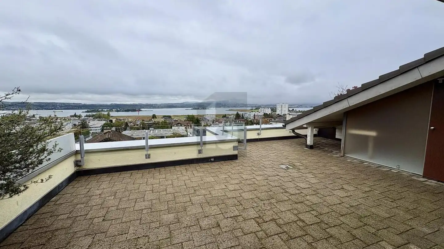 Dachgeschosswohnung mieten - 8808 Pfäffikon SZ