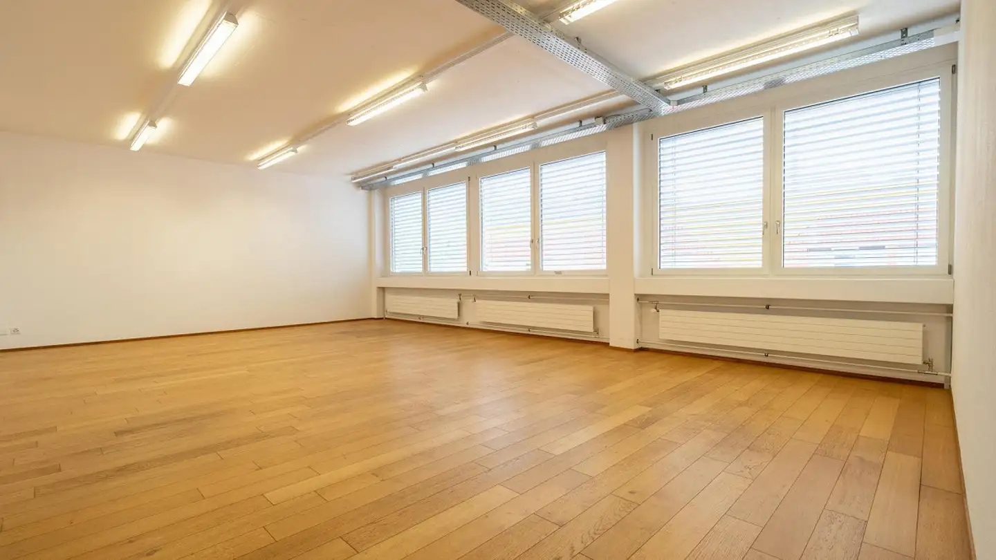 Spazio ufficio in affitto - Industriestrasse 23, 6055 Alpnach Dorf - Photo 2