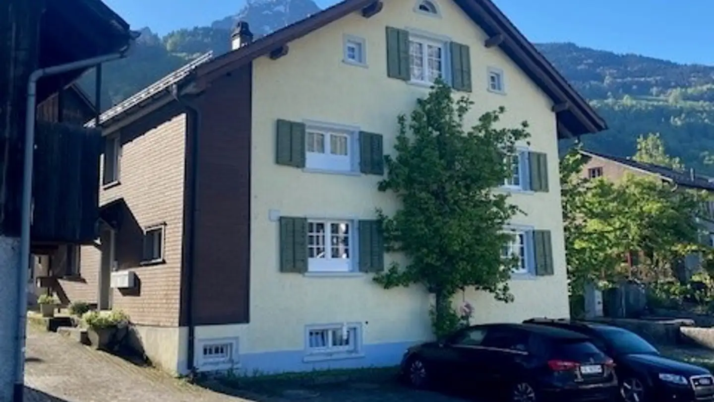 Immeuble résidentiel à vendre - Seelmessgasse 2, 8753 Mollis