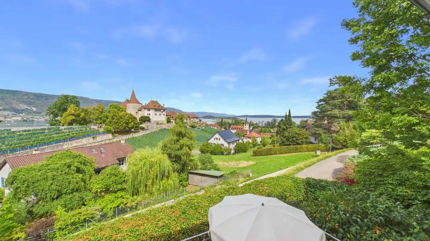 Villa for rent - Jolimontstrasse 2, 3235 Erlach