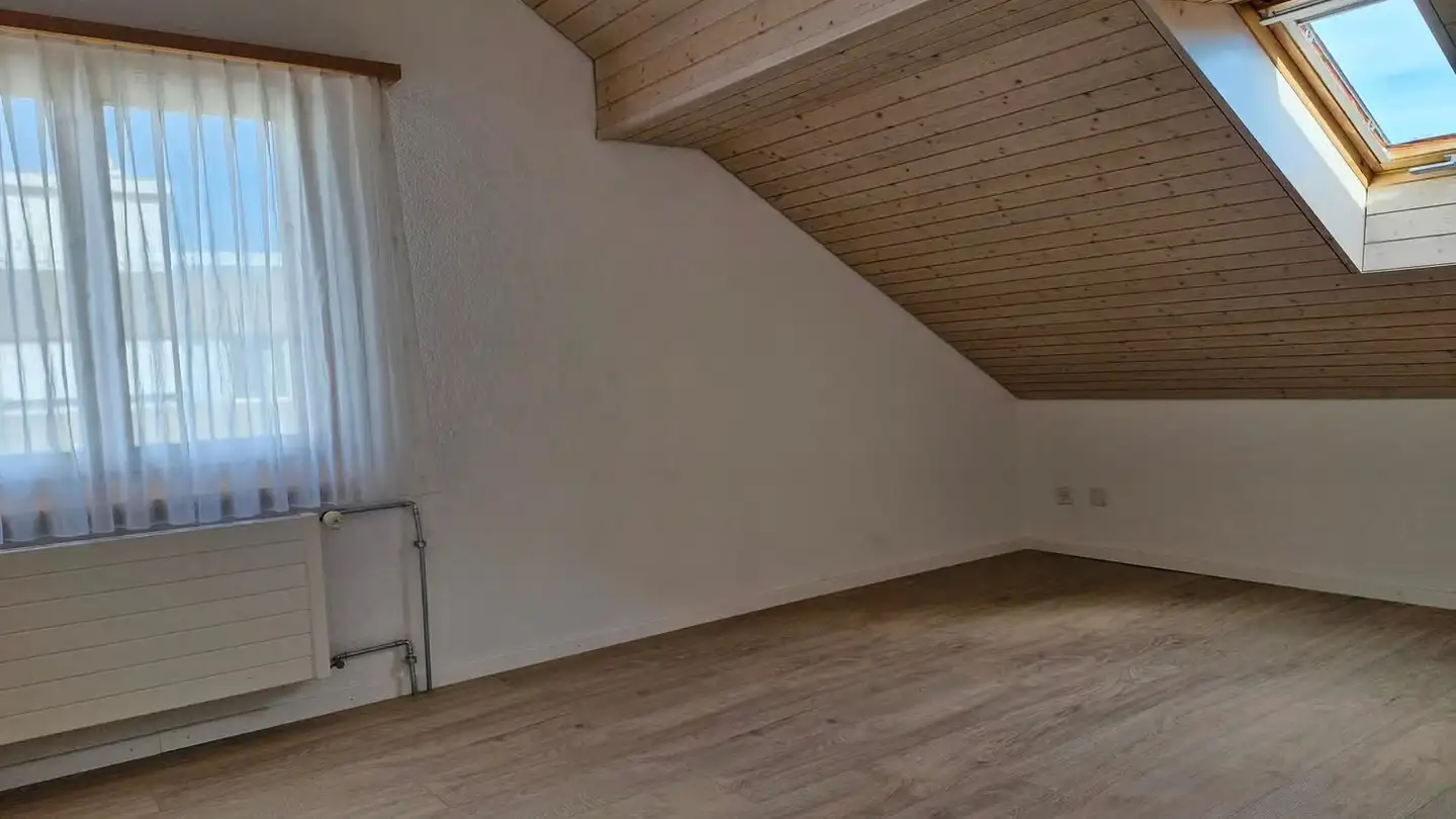 Attic flat for rent - Walperswilstrasse 7, 3270 Aarberg - Photo 4
