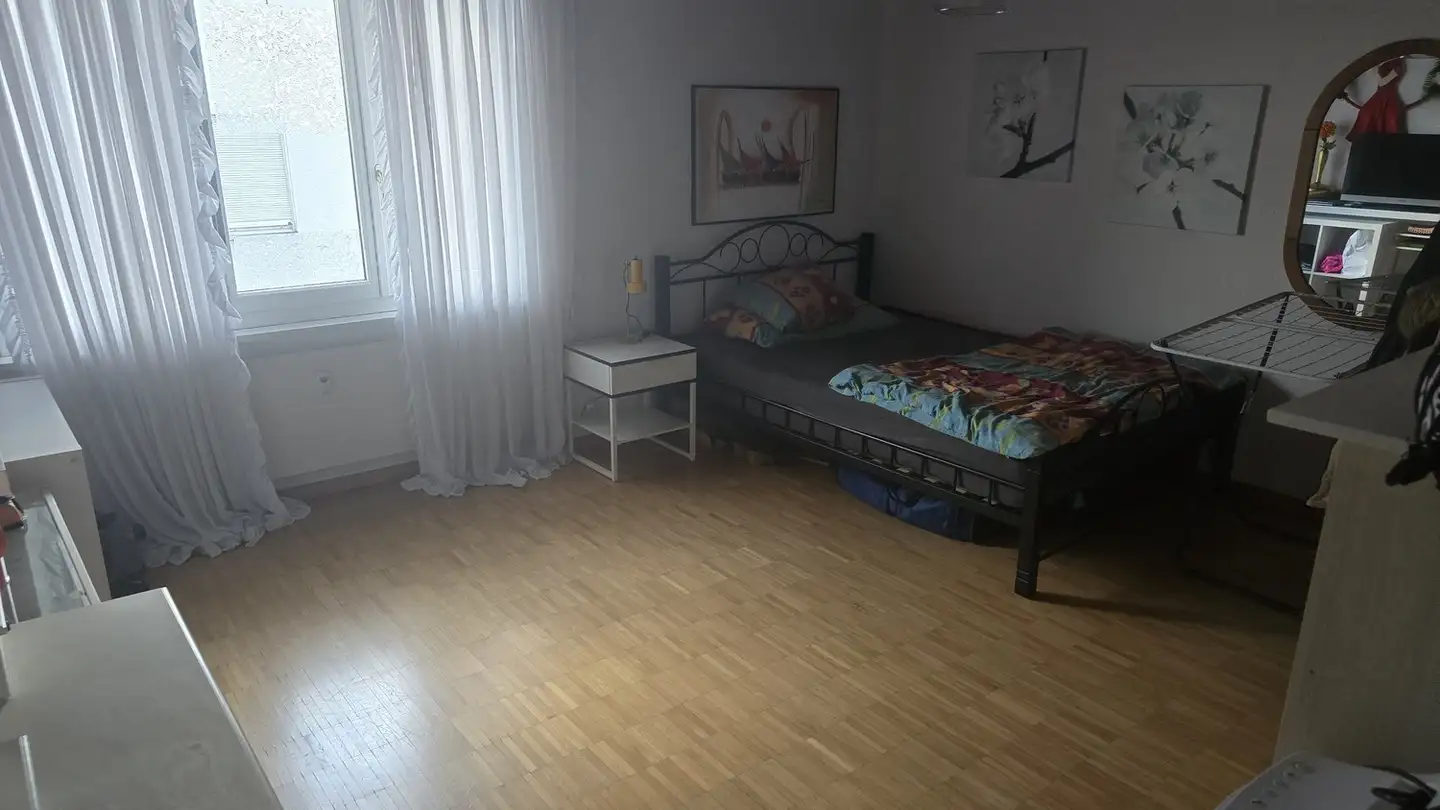 Chambre à louer - Rue Hermann-Lienhard / Hermann-Lienhard-Strasse 24, 2504 Biel/Bienne