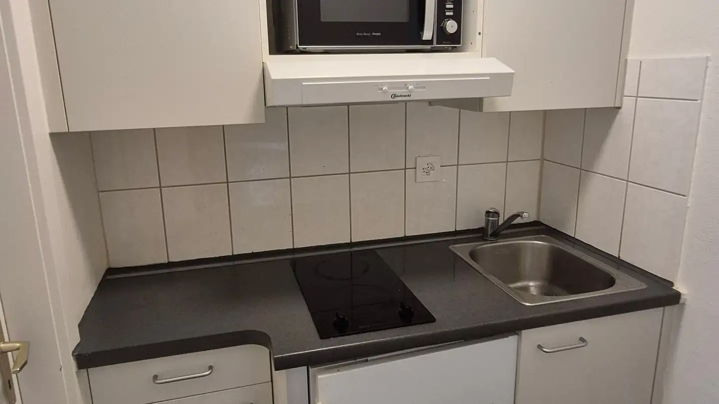 Studio for rent - Rue De Morat / Murtengasse 37, 1700 Fribourg - Photo 2