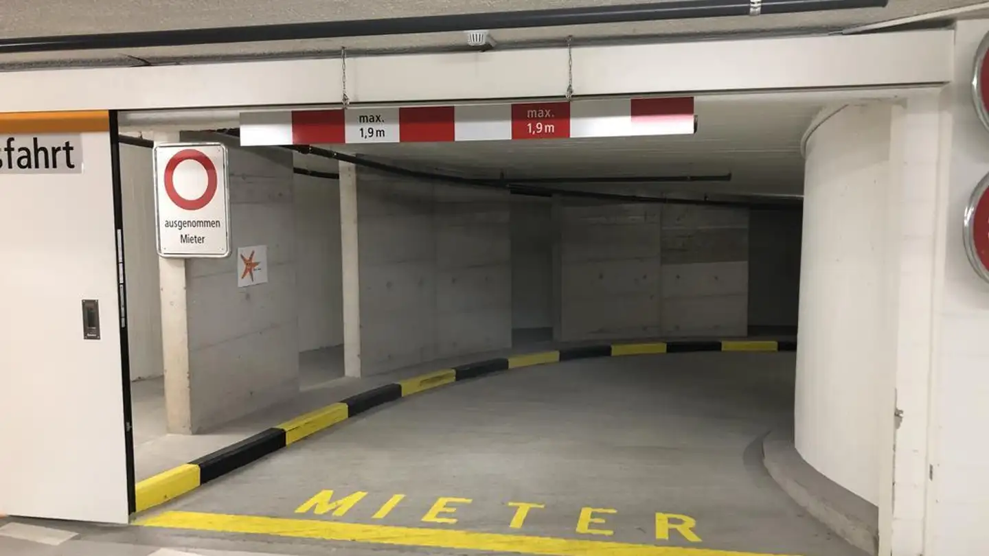 Parcheggio sotterraneo in affitto - Jakob-Fügli-Strasse, 8048 Zürich