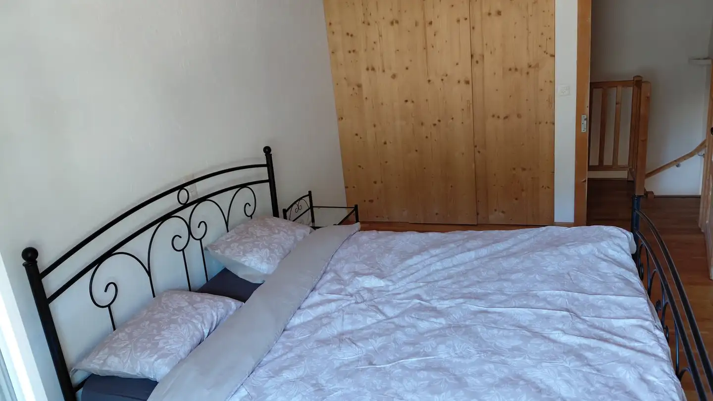 Single room for rent - 1912 Leytron - Photo 3