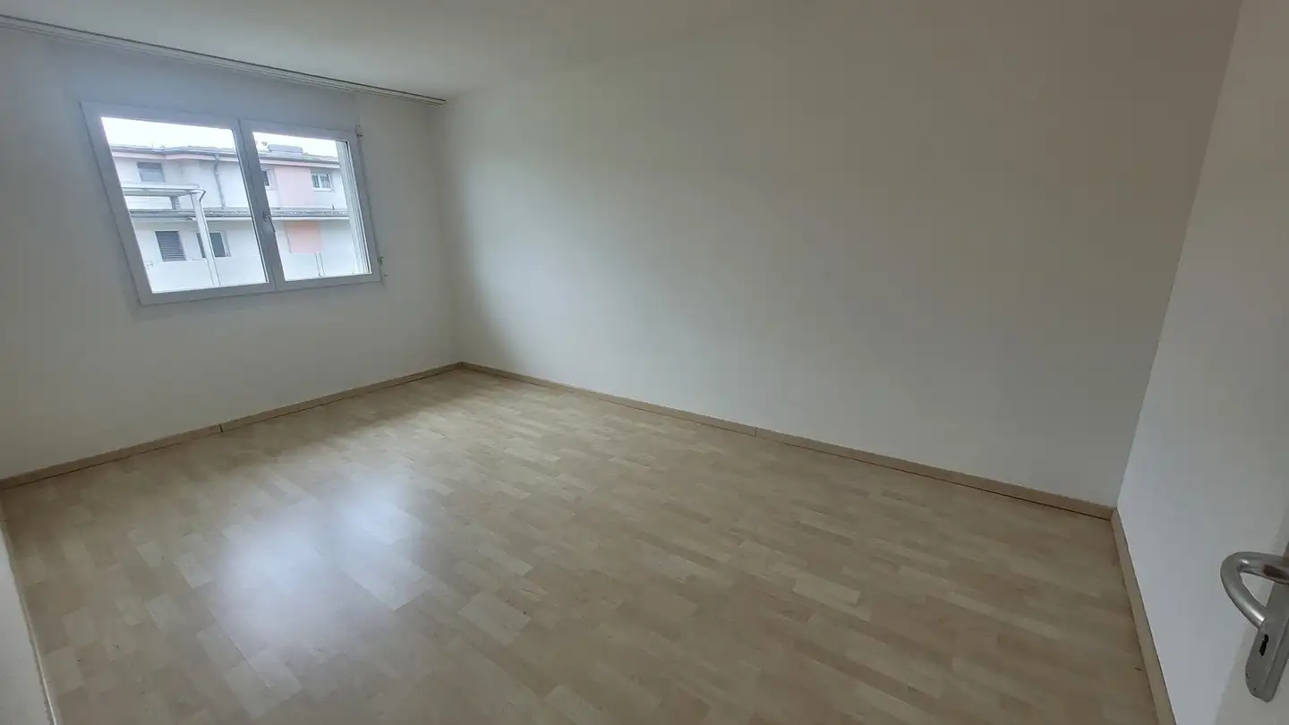 Zimmer mieten - Langenwiesenstrasse 6, 8304 Wallisellen - Foto 2