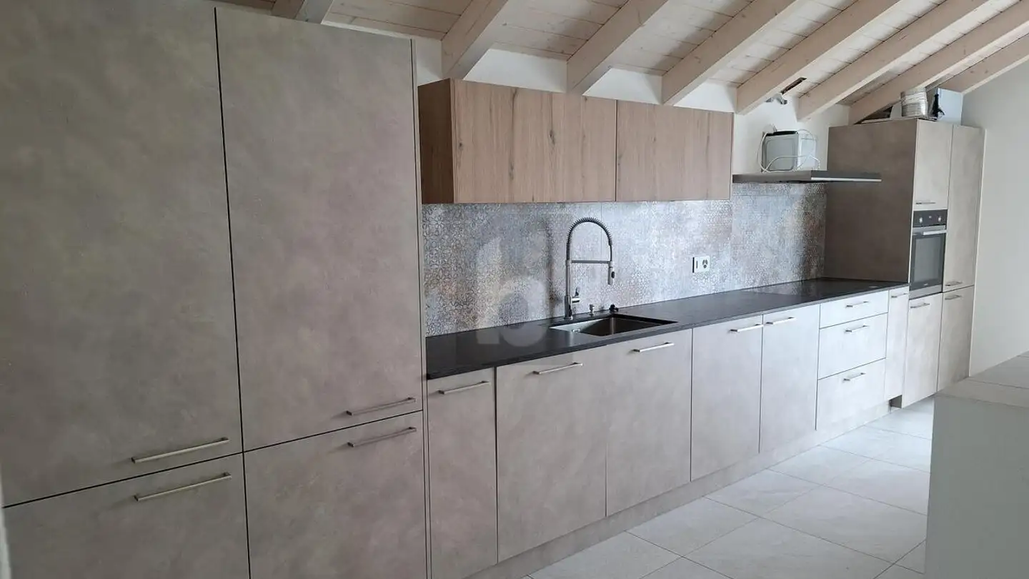 Attique à louer - 2830 Courrendlin - Photo 2