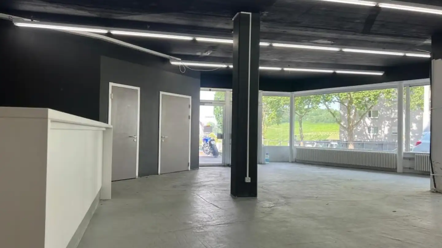 Shop for rent - Charlottenweg 1, 8212 Neuhausen am Rheinfall - Photo 4
