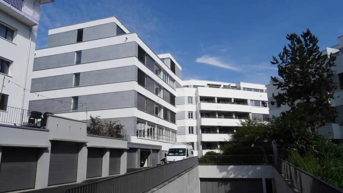 Garage individuel à louer - Blütenstrasse, 8057 Zürich