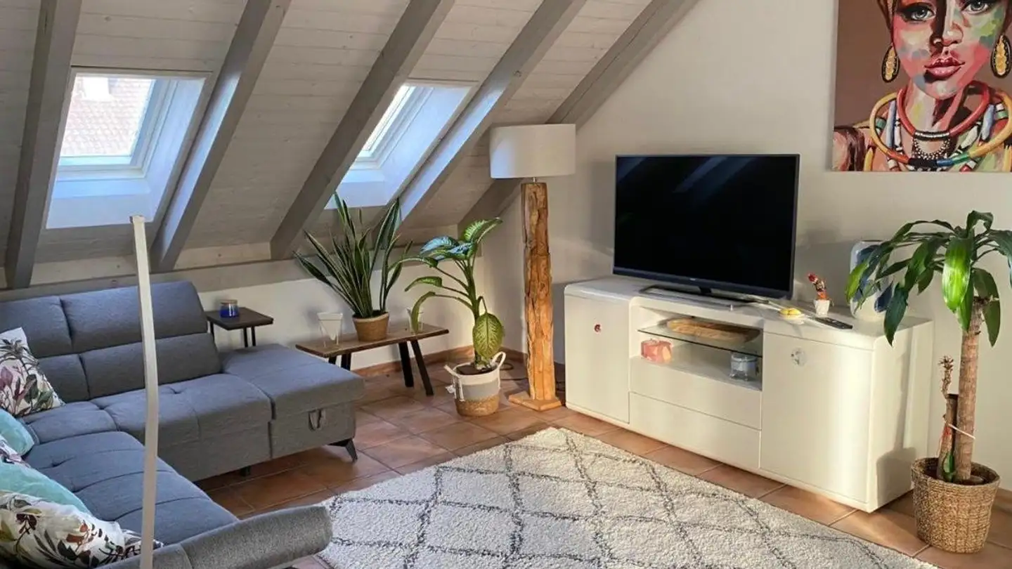 Dachgeschosswohnung mieten - Bettackerstrasse 12, 8152 Glattbrugg