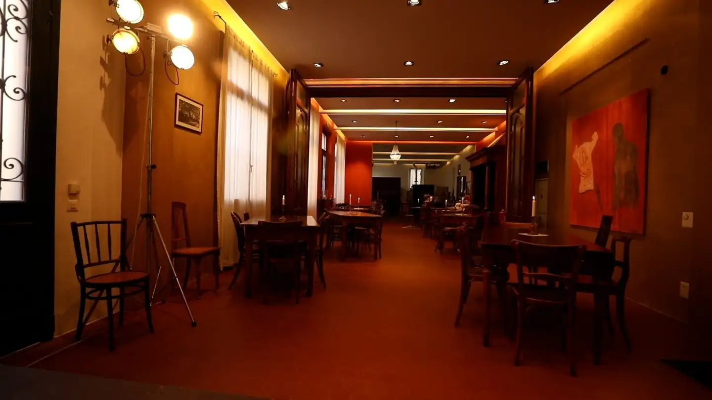 Commerciale in affitto - Piazza Grande 1, 6986 Curio - Photo 2