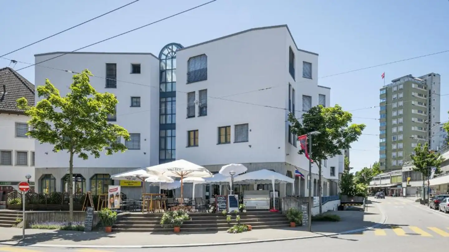 Garage individuel à louer - Zentralstrasse 5, 8212 Neuhausen am Rheinfall