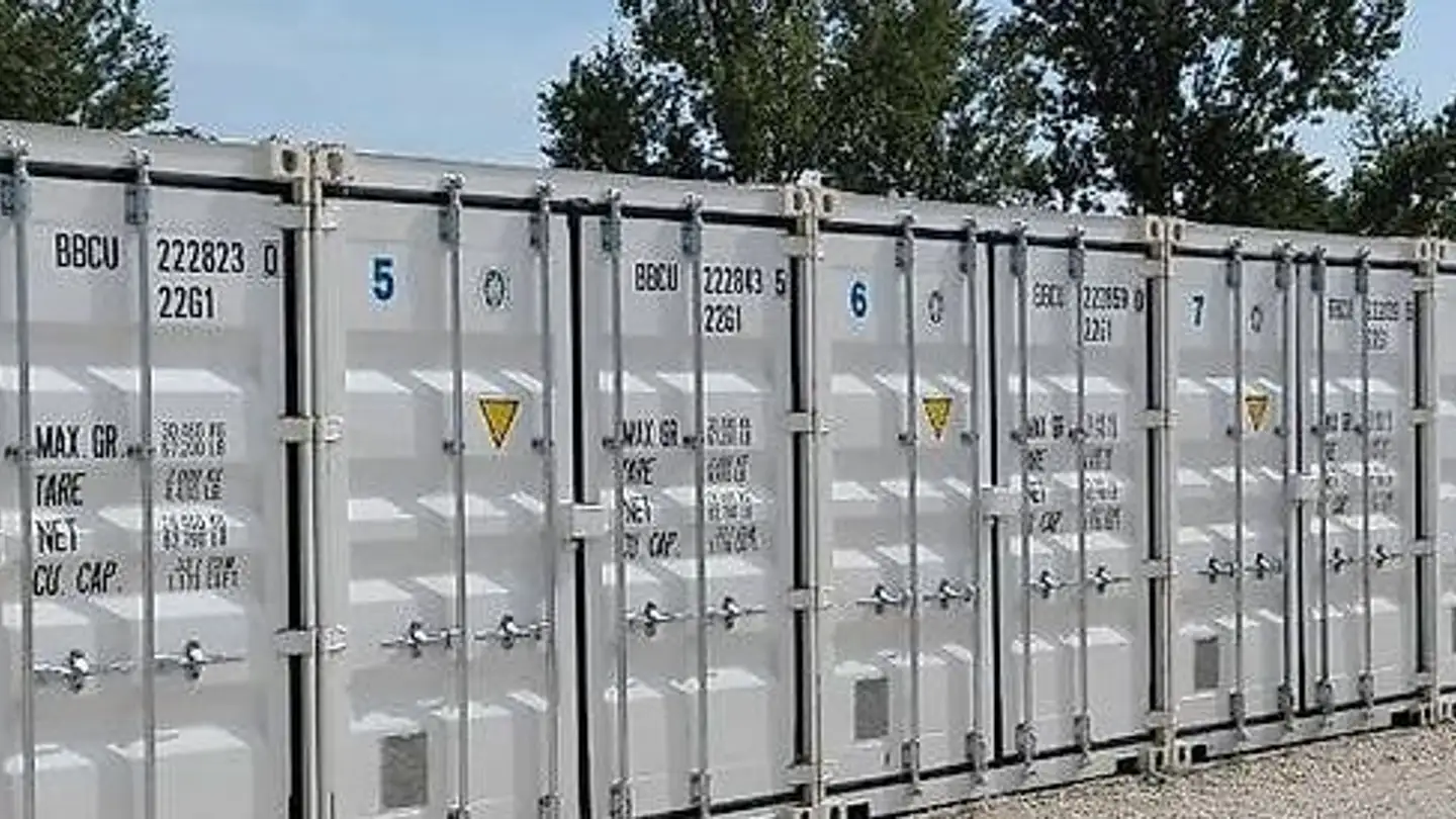 Storage space for rent - 5025 Asp