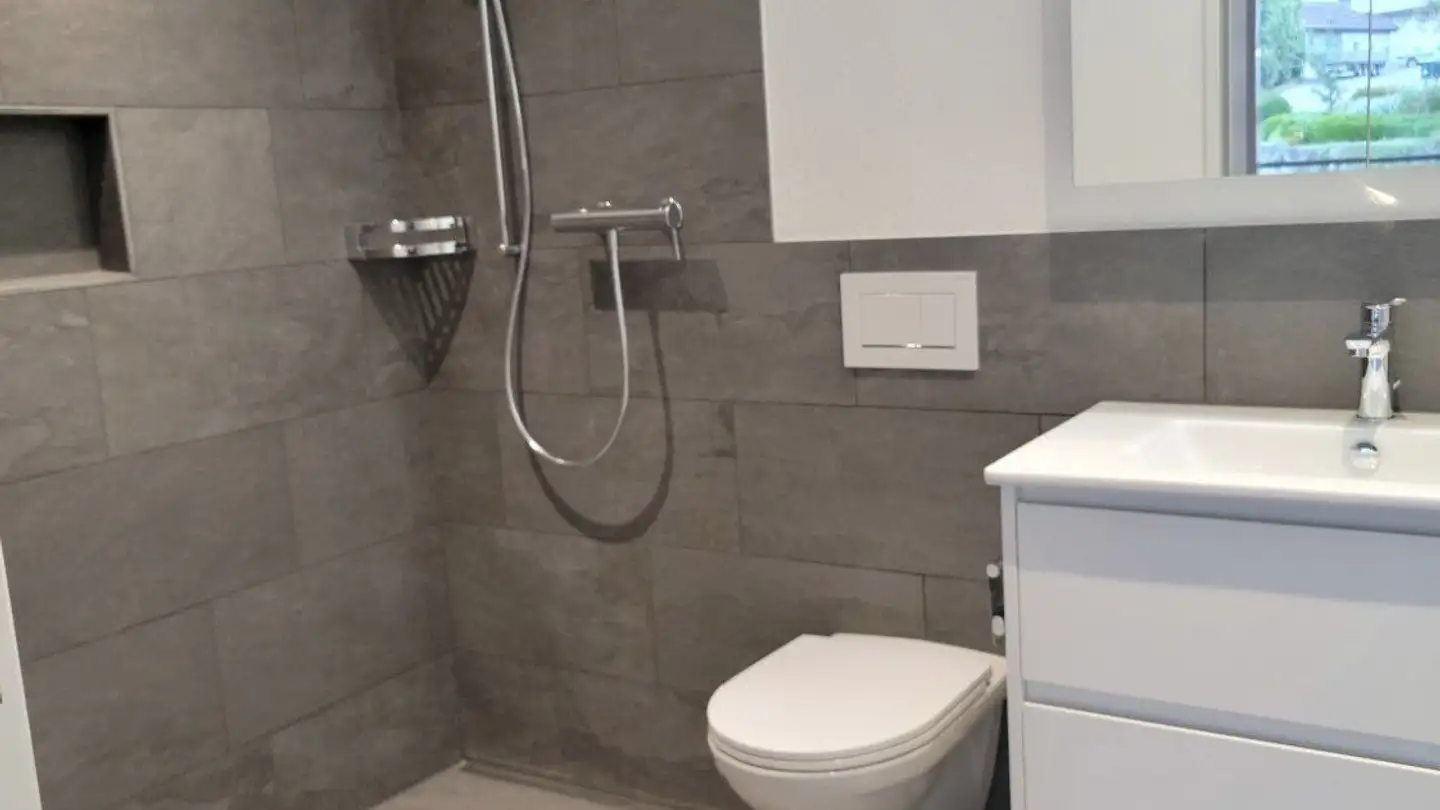 Appartement à louer - Weingartenstrasse 1b, 8181 Höri - Photo 3