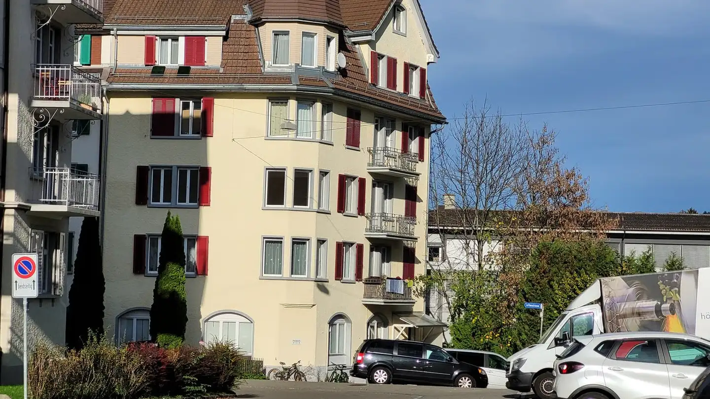 Place de parking extérieure à louer - Lettenstrasse 2, 9008 St. Gallen