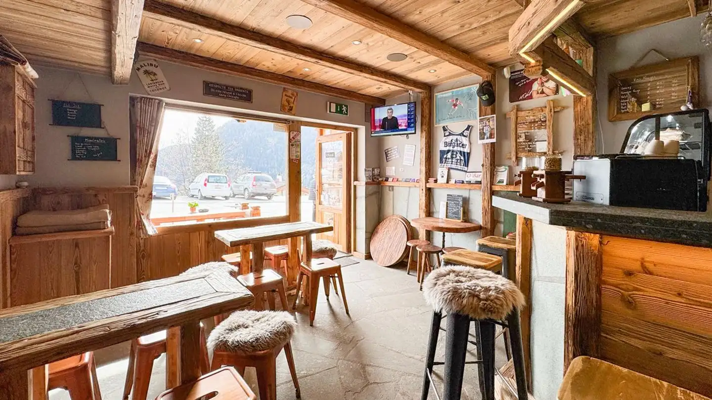 Bar à vendre - 1911 Ovronnaz