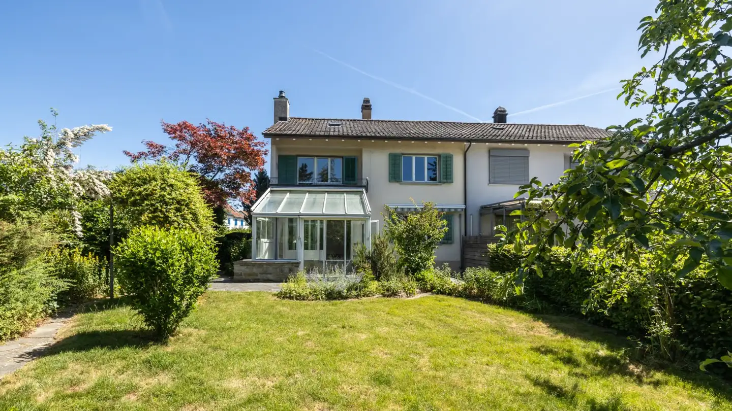 Casa bifamiliare in vendita - Rychenbergstrasse 346, 8404 Winterthur