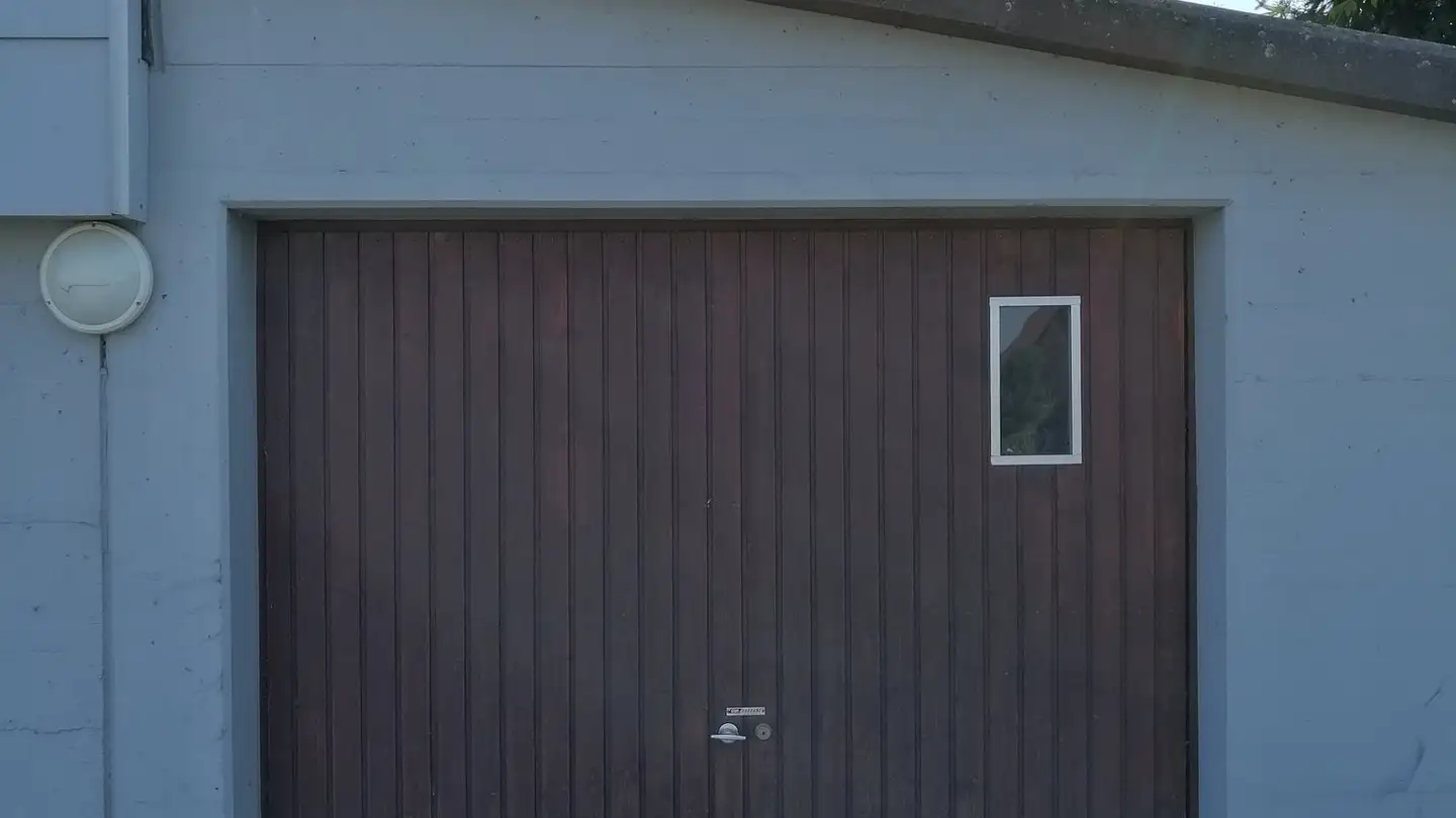 Single garage for rent - Alte Wollerauerstrasse 30, 8832 Wollerau