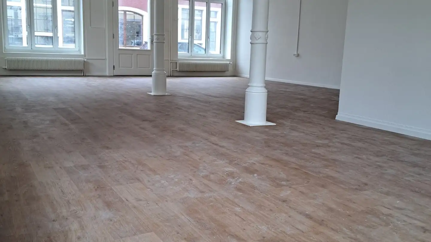 Commerciale in affitto - Rue Du Collège 23, 2300 La Chaux-de-Fonds - Foto 2