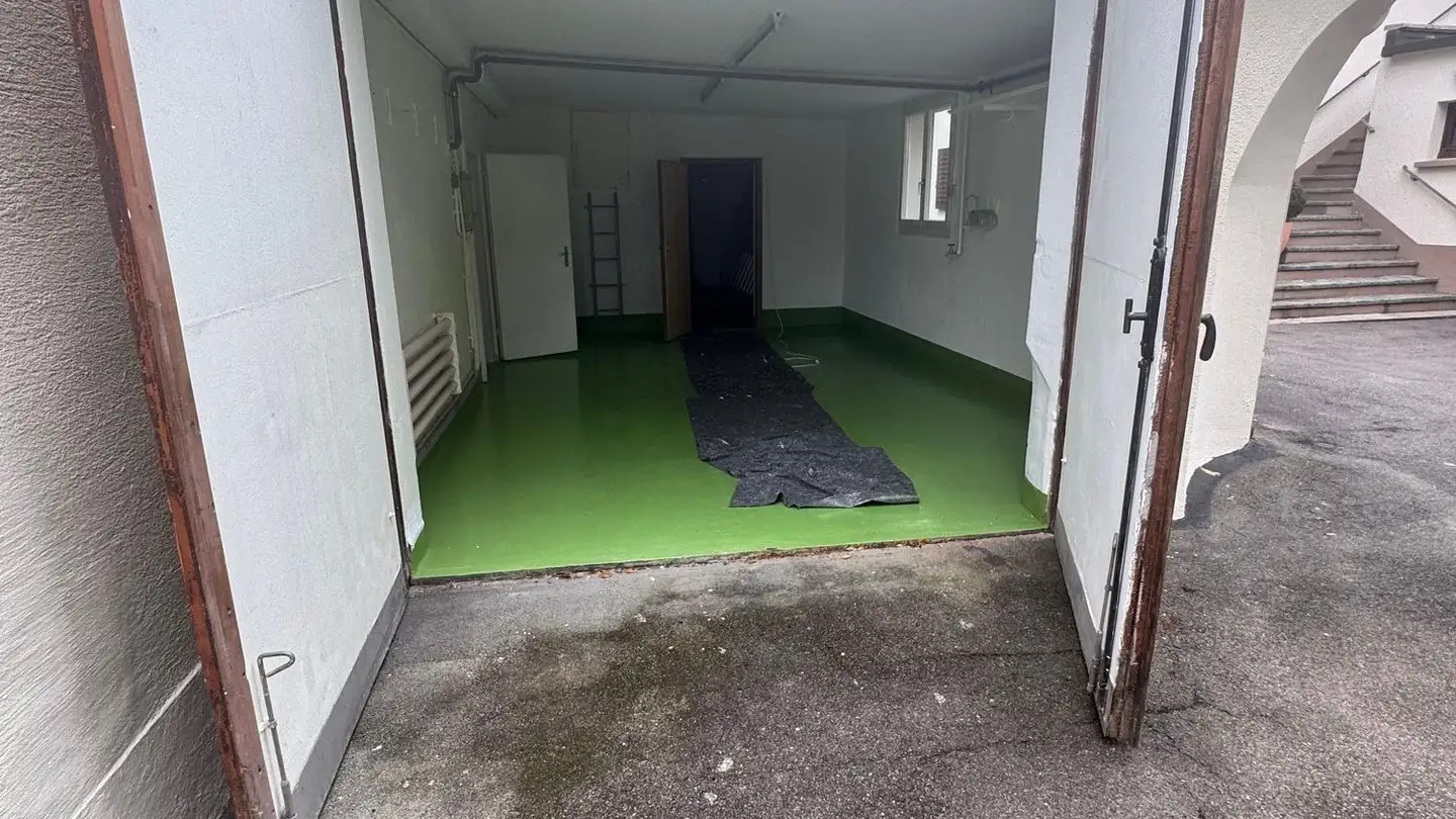 Commercial for rent - Leberbäumlistrasse, 8153 Rümlang